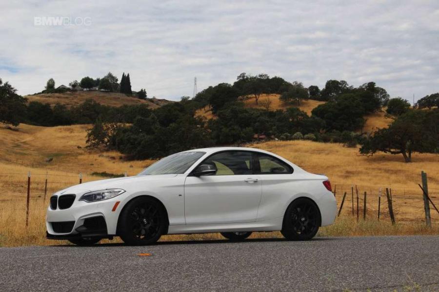 Спорткар BMW M235i в послепродажной доводке от Dinan