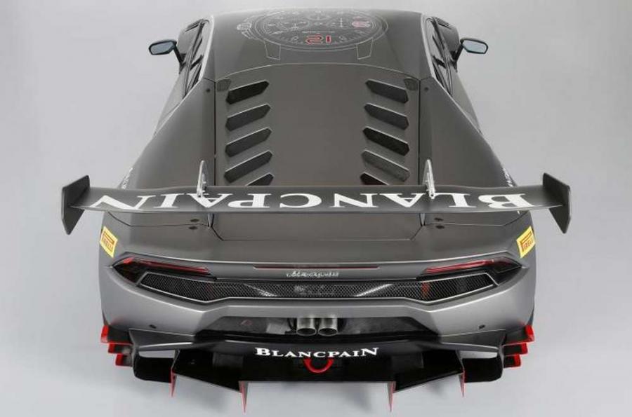 Lamborghini показал гоночный болид Huracan LP 620-2 Super Trofeo