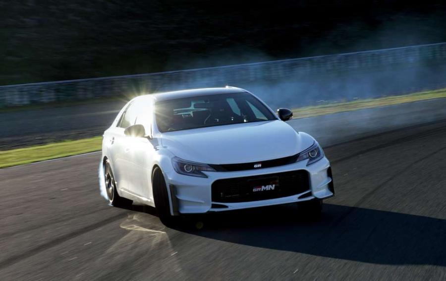 С 1 марта в Японии будут продаваться 100 спецверсий Toyota Mark X