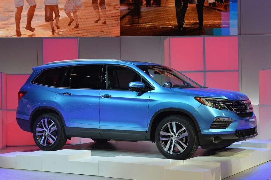 На автосалоне в Чикаго Honda показала новый кроссовер Pilot