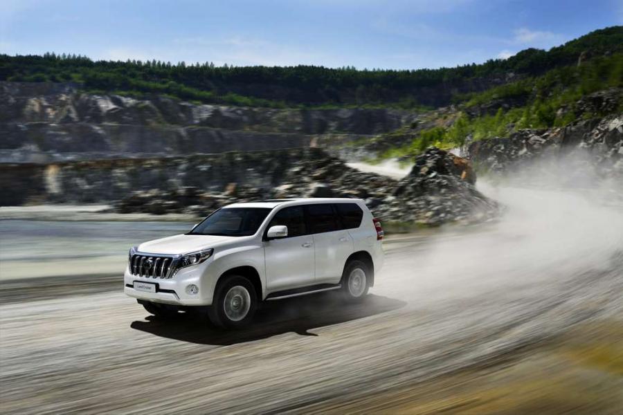 Новый Land Cruiser Prado представили: фото и характеристики