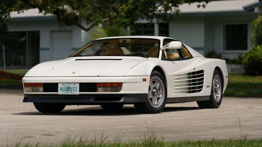 Спорткар Ferrari Testarossa из сериала «Полиции Майами» уйдёт с аукциона