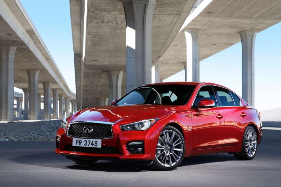 Рестайлинговый седан Infiniti оснастили 400-сильным мотором