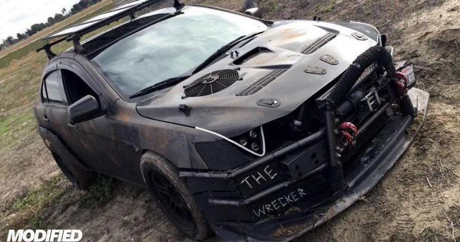 Mitsubishi Lancer X подготовили к наступлению зомби-апокалипсиса