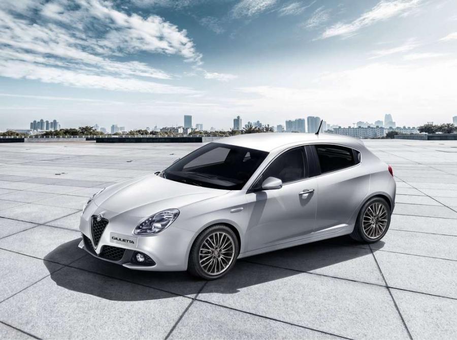 Хэтчбэк Alfa Romeo Giulietta подвергли обновлению