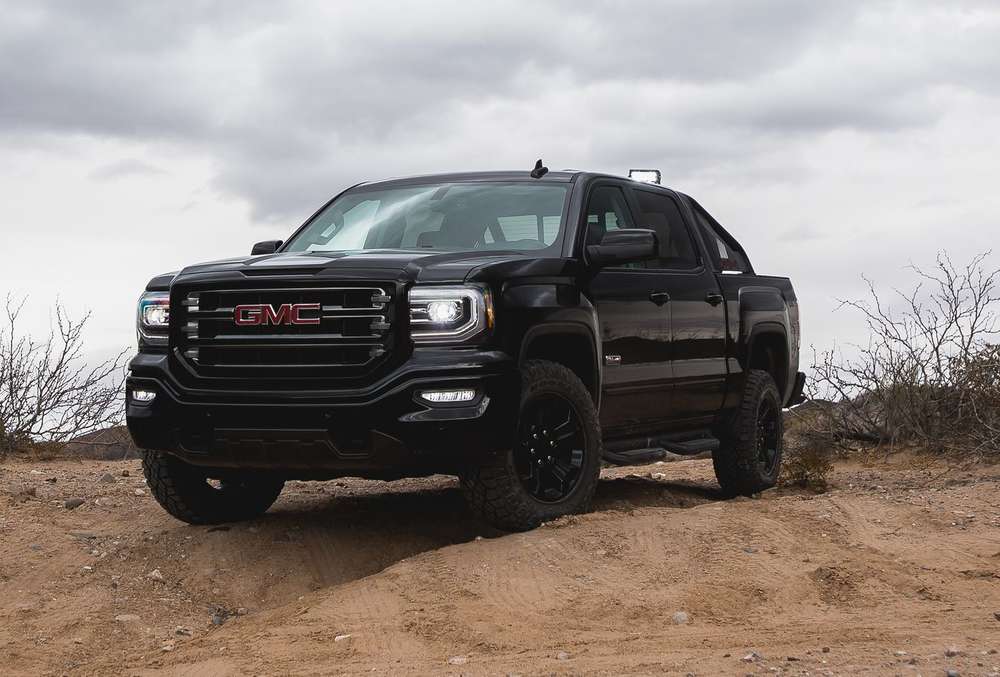 Компания GMC подготовила особую модификацию пикапа – Sierra All Terrain X Special Edition