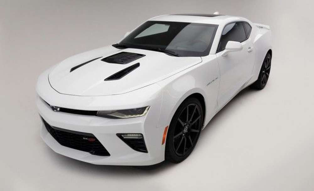 Тюнеры Callaway добавило мощности купе Camaro нового поколения