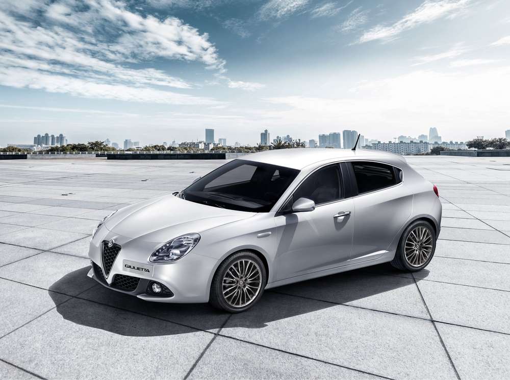 Хэтчбэк Alfa Romeo Giulietta подвергли обновлению