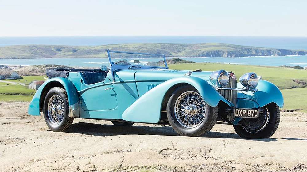 Раритетный Bugatti продали с аукциона почти за 10 миллионов долларов