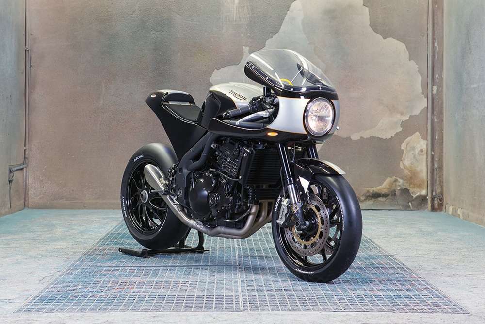 Кафе-рейсер Triumph Speed Triple 1050 Dark Matter от мастерской Euromotos