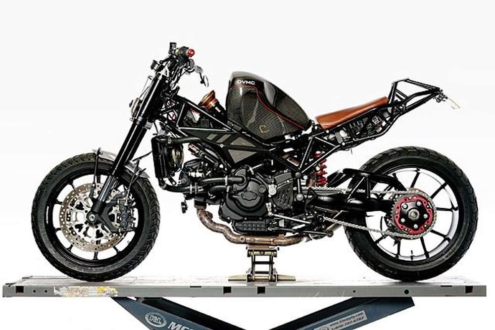 Кастомный байк Ducati ST2 от мастерской DVMC Motorcycles