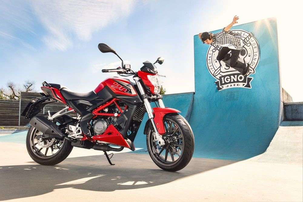 Нейкед-байк Benelli BN251 2016 модельного года