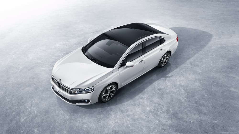 Компания Citroen провела официальную презентацию обновлённого седана C6