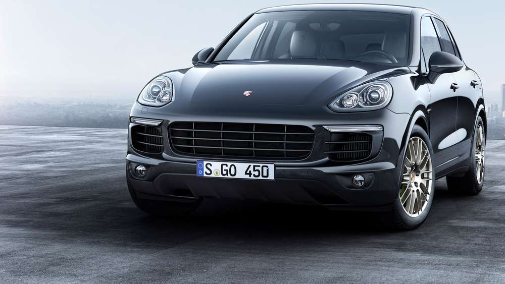 Компания Porsche рассекретила специальную версию модели Cayenne – Platinum Edition