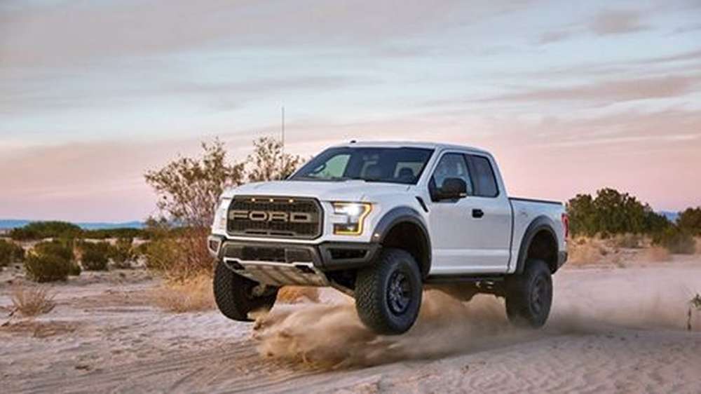Ford продемонстрировал возможности нового F-150 Raptor в пустыне