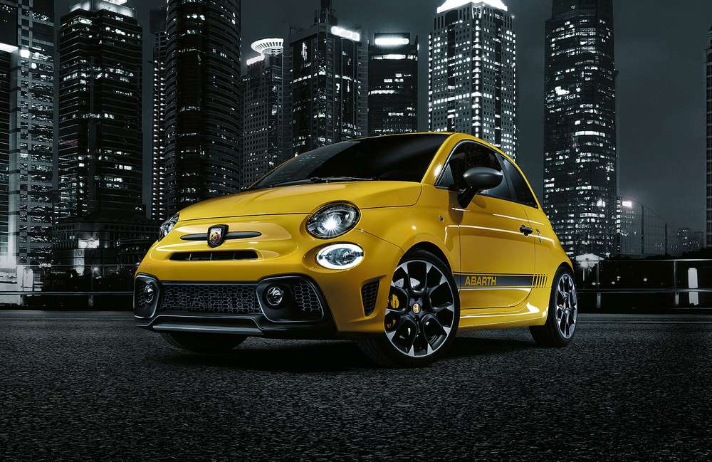Ателье Abarth добавило мощности хот-хэтчу 595