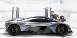 Названа дата премьеры гиперкара Aston Martin AM-RB 001
