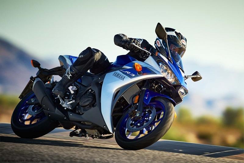 Проблемы Yamaha YZF-R3 2015-2016 с креплением бака и выключателем