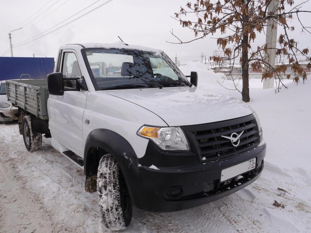 Модернизированный UAZ Cargo: новые крупные фото