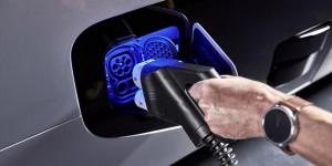 Mercedes начнет выпуск электрического грузовика до конца года
