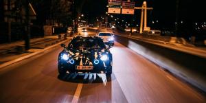 Новый спорткар Renault протестировали на улицах Парижа
