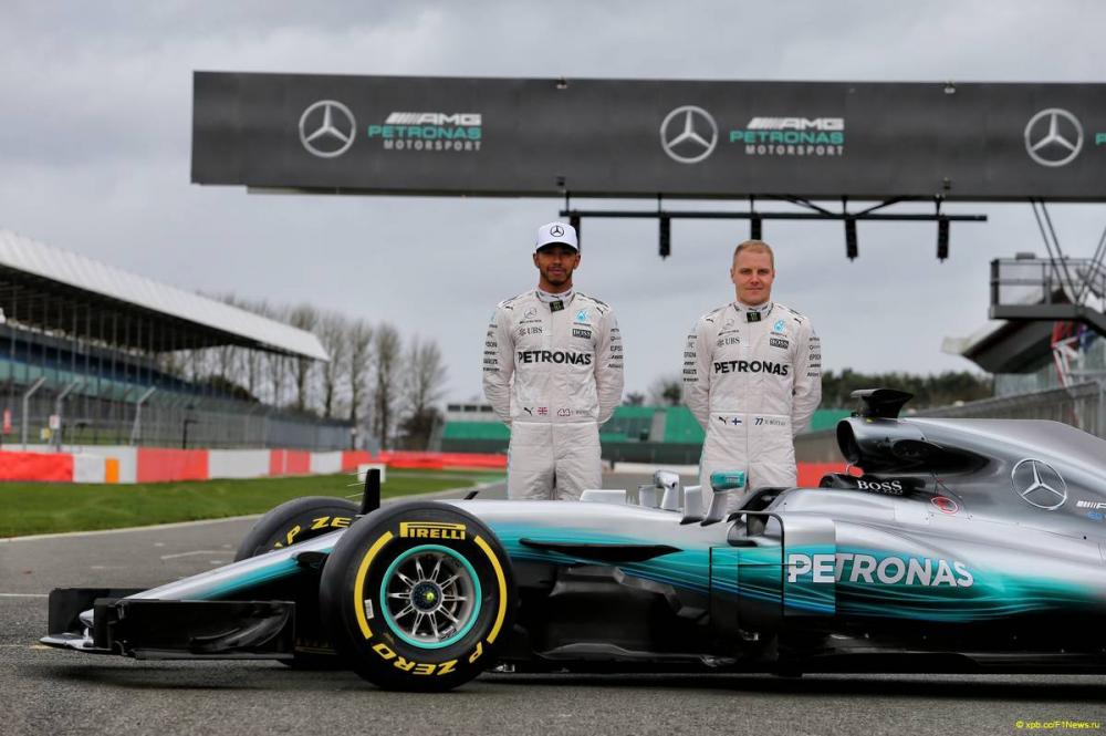 В Mercedes подтвердили график работы на тестах