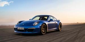 Porsche объявила об отзыве спорткаров в России