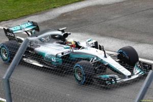 Mercedes представили новую машину W08 EQ Power+