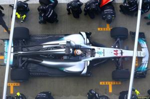 Mercedes представили новую машину W08 EQ Power+