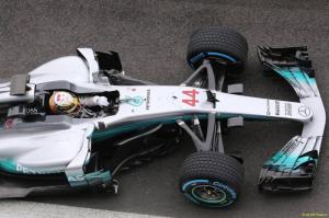 Mercedes представили новую машину W08 EQ Power+