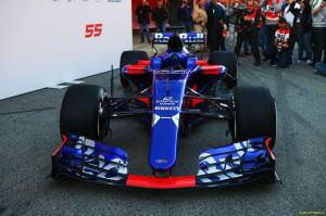Презентации новых машин: Toro Rosso STR12