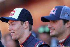 Презентации новых машин: Toro Rosso STR12