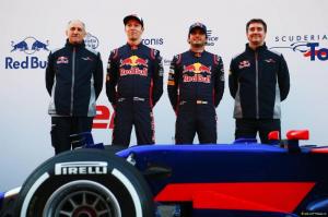 Презентации новых машин: Toro Rosso STR12