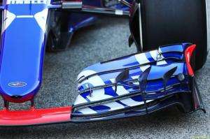 Презентации новых машин: Toro Rosso STR12