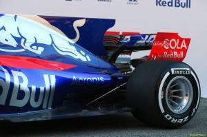 Презентации новых машин: Toro Rosso STR12