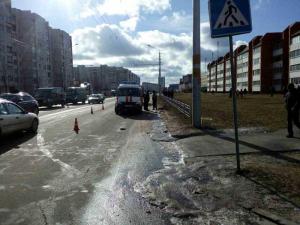 В Бобруйске маршрутка насмерть сбила пешехода
Читать полностью:  https://auto.tut.by/news/accidents/533186.html
