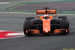 В McLaren сожалеют о потерянном времени
