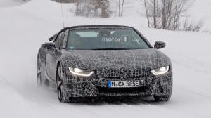 Открытый BMW i8 Spyder тестируют в суровых зимних условиях