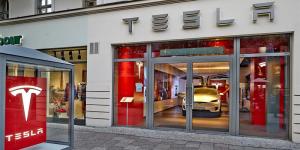 Tesla планирует открыть представительство в России