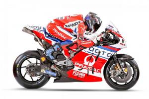 Презентация команды Pramac Ducati 2017 в Неаполе