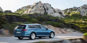 Volkswagen Passat получил в России новую версию
