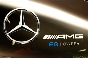 У Mercedes первые проблемы на тестах