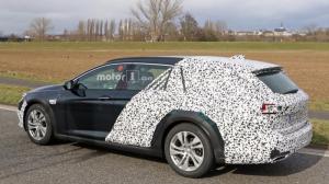 Новый «проходимый» универсал Opel Insignia Country Tourer выехал на тесты