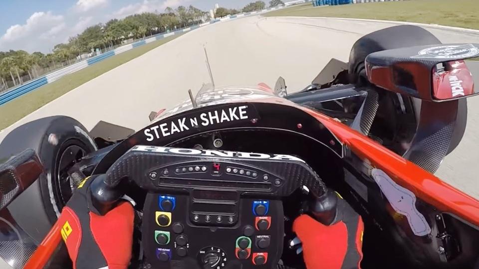 Боевая тренировка на машине Indycar. От первого лица