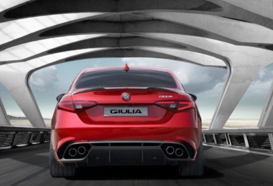 Alfa Romeo может выступить в V8 Supercars