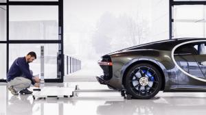 Компания Bugatti собрала первые три гиперкара Chiron