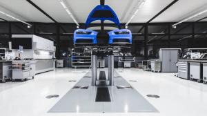 Компания Bugatti собрала первые три гиперкара Chiron