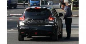 Новый кроссовер Nissan Juke впервые замечен на тестах