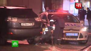 В Москве автомобиль сбил женщину и двух детей