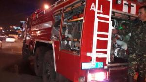 Автомобиль сгорел дотла напротив ТРЦ ADK В Алматы